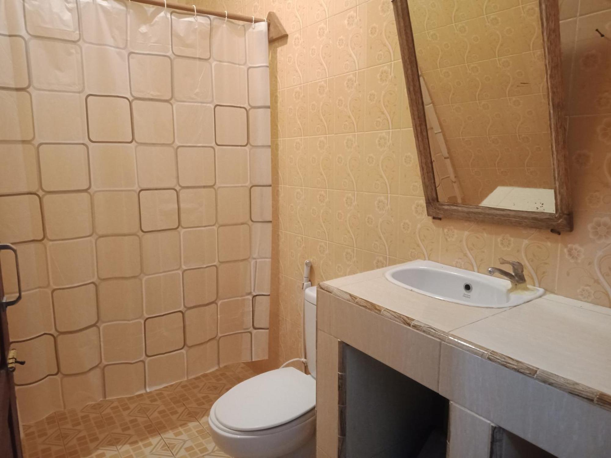 Harus Damai Inn Lagudri エクステリア 写真