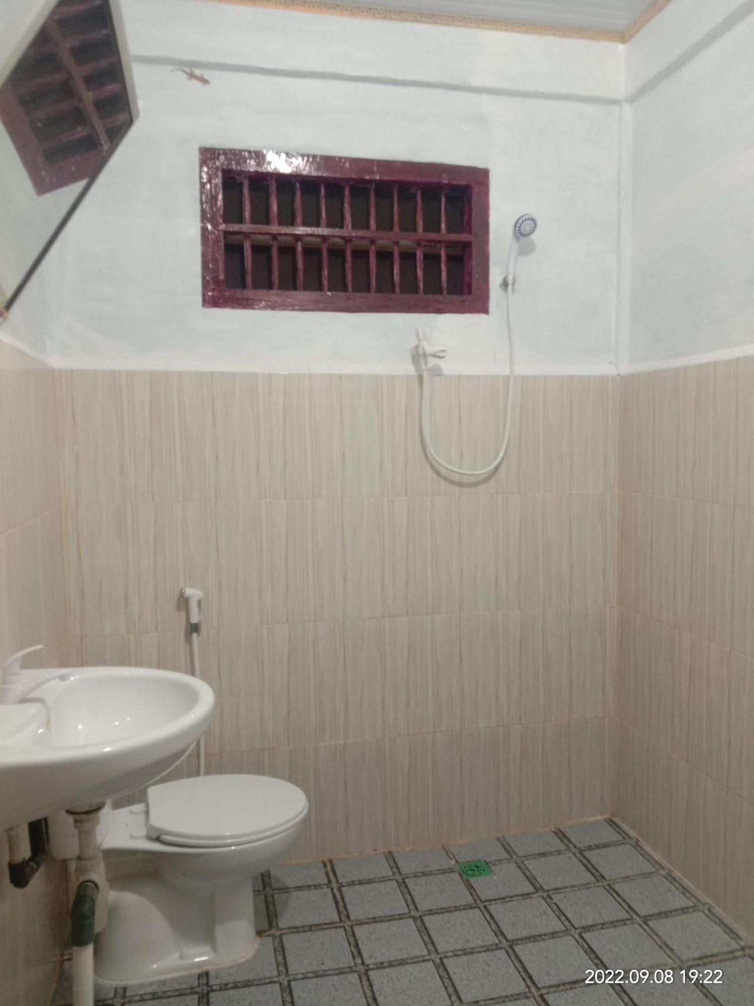 Harus Damai Inn Lagudri エクステリア 写真
